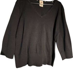 Black Long Sleeved Sweater 22/24 Ribbed Sleeves Hem V-Neck Faded Glory